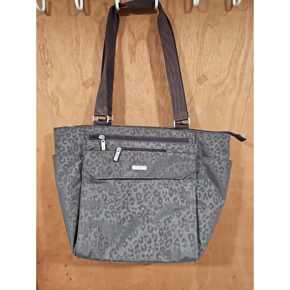 Baggallini Handbags - Baggallini Purse Shoulder Strap Multi Pocket Cheetah Print Brown